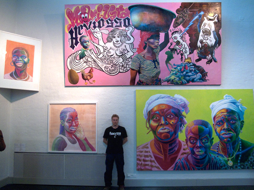 Teemu-with-his-paintings,-Good-Morning-Africa!--exhibition-Helsinki-Art-Hall-30cmw.jpg